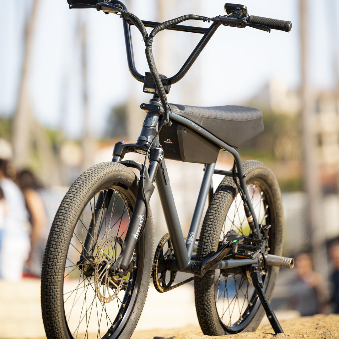 Zooz vs Sur-rons: Class 2 Legal E-bike vs High Powered E-moto