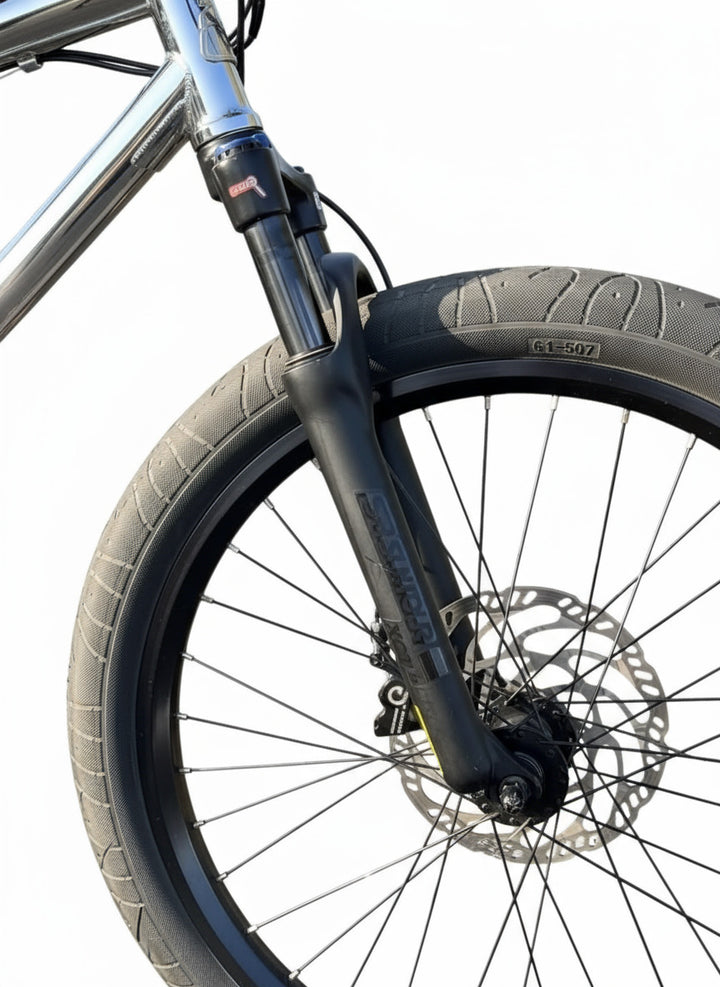 ZOOZ Ultra Urban Front Suspension Fork with 80mm of travel detail view