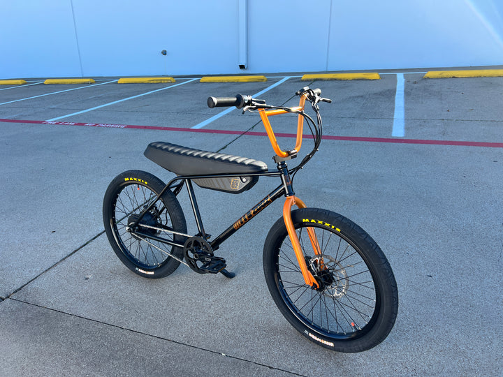 UU750 Black/Orange Bikes Zooz Bikes   