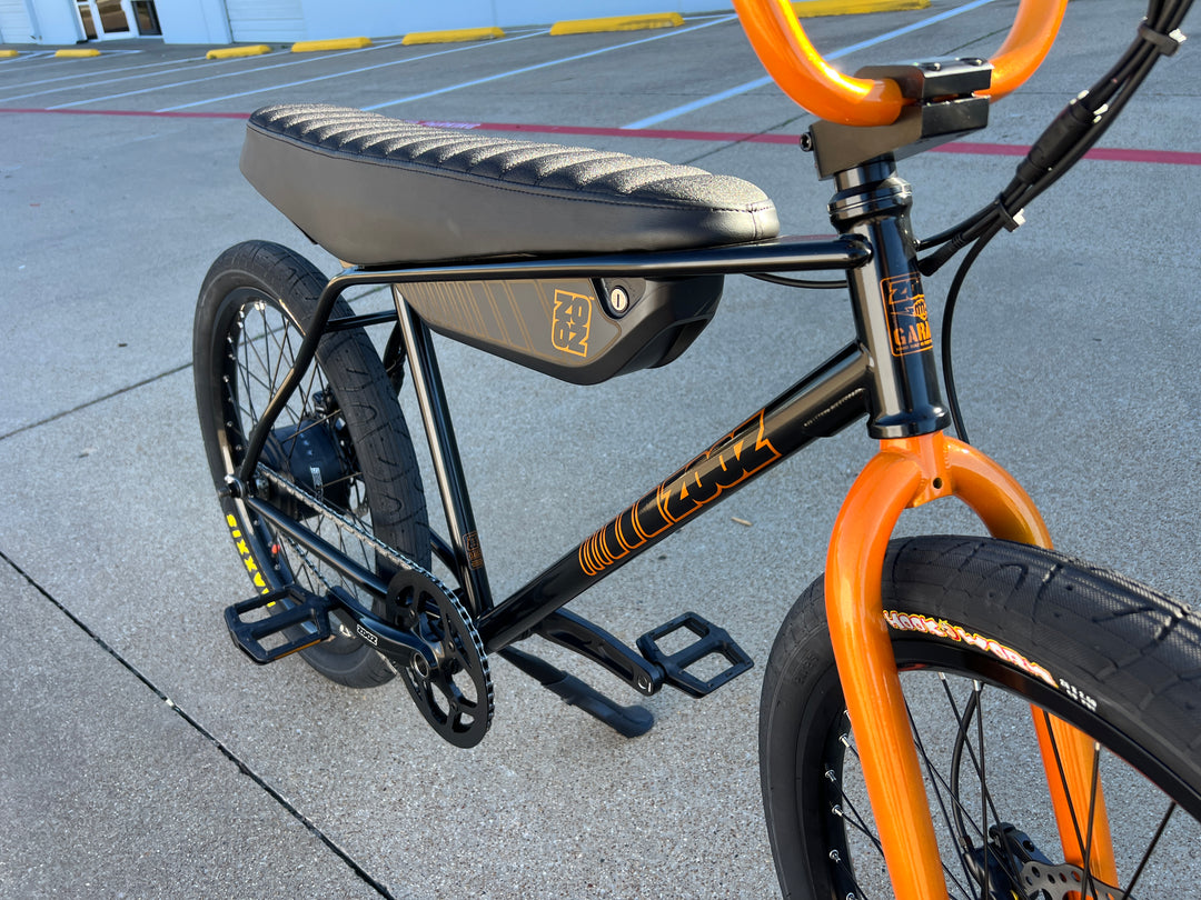 UU750 Black/Orange Bikes Zooz Bikes   