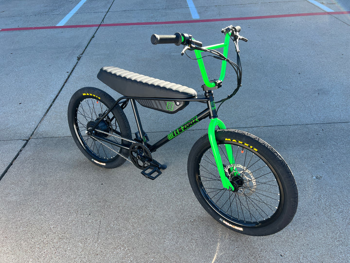 UU750 Black/Green Bikes Zooz Bikes   