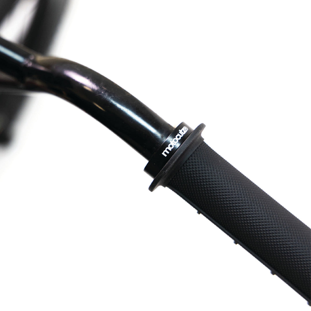Mid Flange Bolt-On Grips Black - Zoozbikes